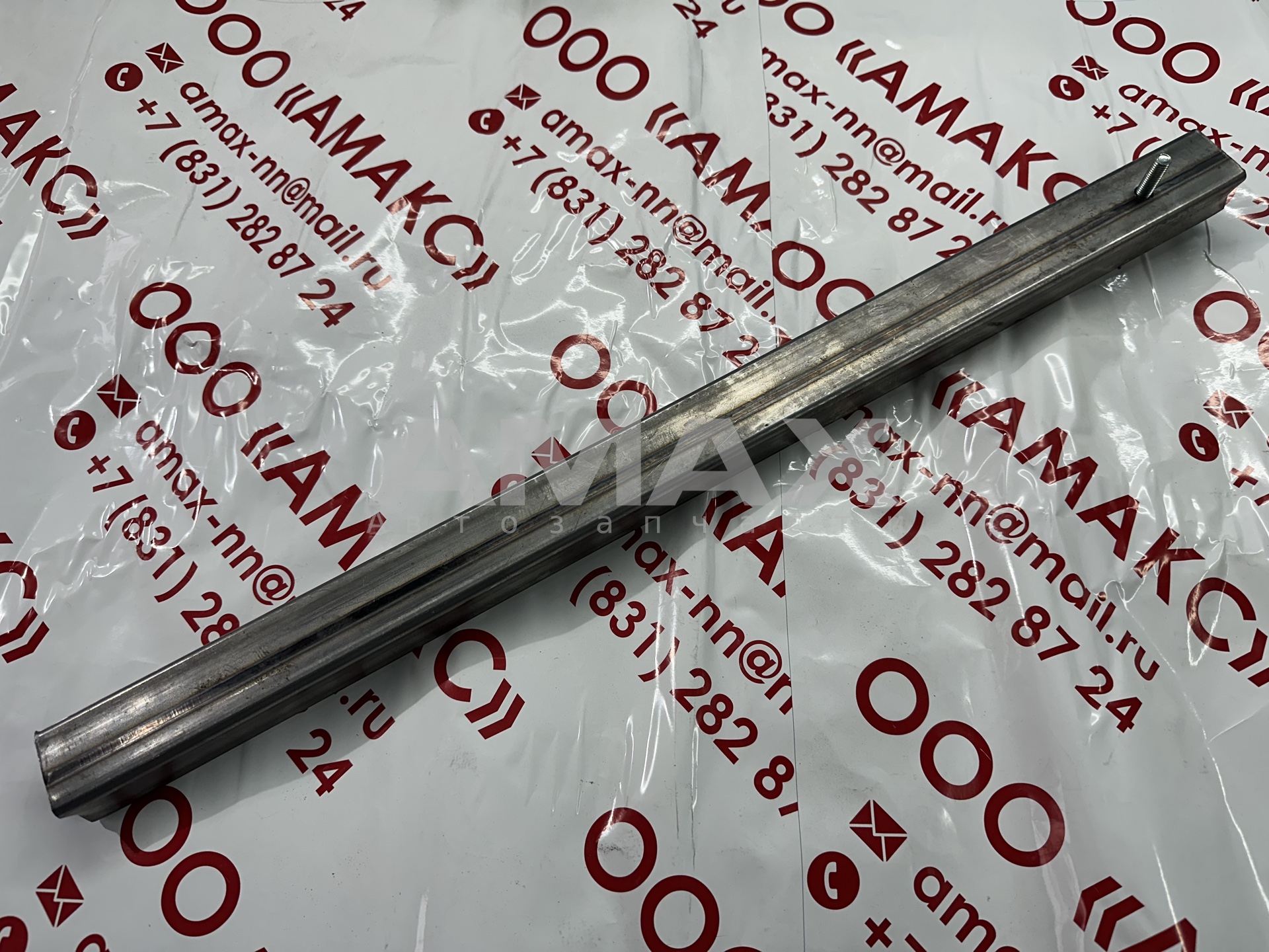 Стойка передка угловая левая ПАЗ (с болтом) L-630