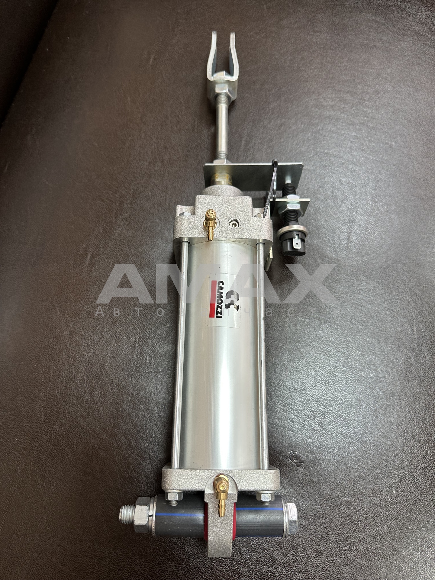 Цилиндр откр. двери без клапана Д-63(Камоцци) (Пластик)